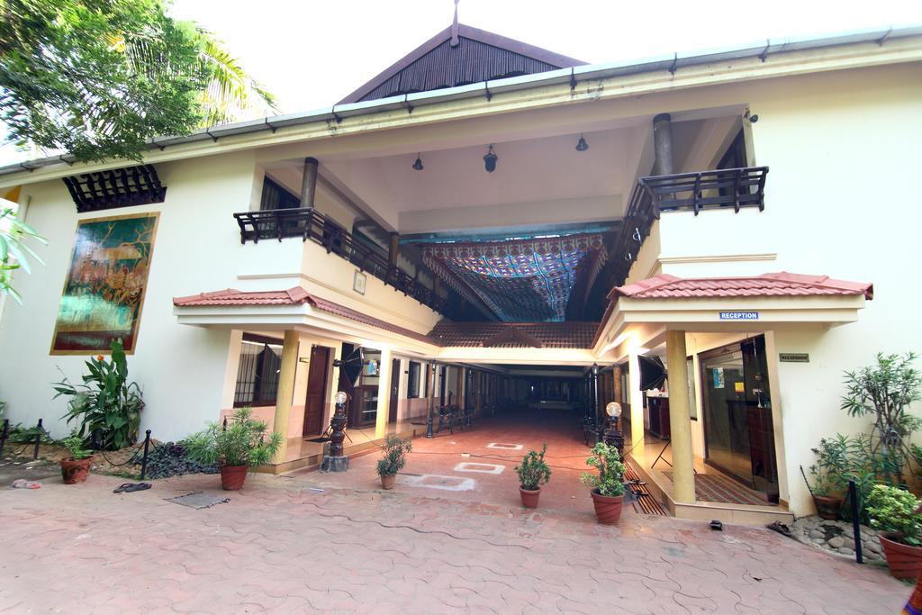 Guruvayoor Resort Guruvāyūr Екстериор снимка
